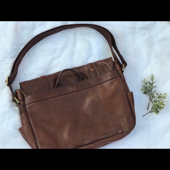 Fossil Messenger Bag - Picture 3 of 11